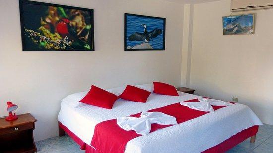 Hostal Sandrita Puerto Villamil Bagian luar foto